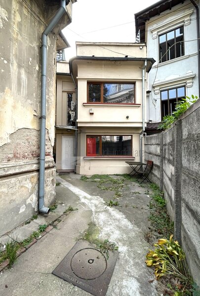 Zona ultracentrala, Piata Romana, apartament 2 camere, corp casa.